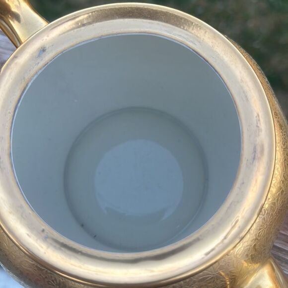 Antique Wheeling Decorative Gold Etched Tea Pot - Picture 3 of 4